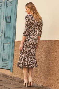 Brown Leopard Print Tiered Hem Midi Dress 10 Brown Leopard Print Tiered Hem Midi Dress -Sosandar Fashion Store web 2401 23 s24dj077bran01 23 199
