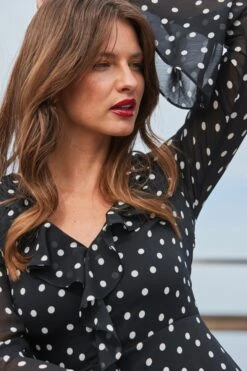 Petite Black Spot Print Ruffle Detail Fluted Sleeve Midi Dress -Sosandar Fashion Store web 2401 71 s24dw041bkwe01 71 103 1