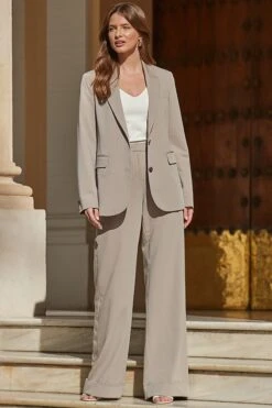 Natural Longline Blazer 11 Natural Longline Blazer -Sosandar Fashion Store web 2402 50 s24ow019nl0003 50 235 1