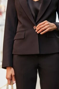 Black Hourglass Tailored Blazer -Sosandar Fashion Store web 2407 52 a24bw012bk0001 a24ow045bk0001 52 274