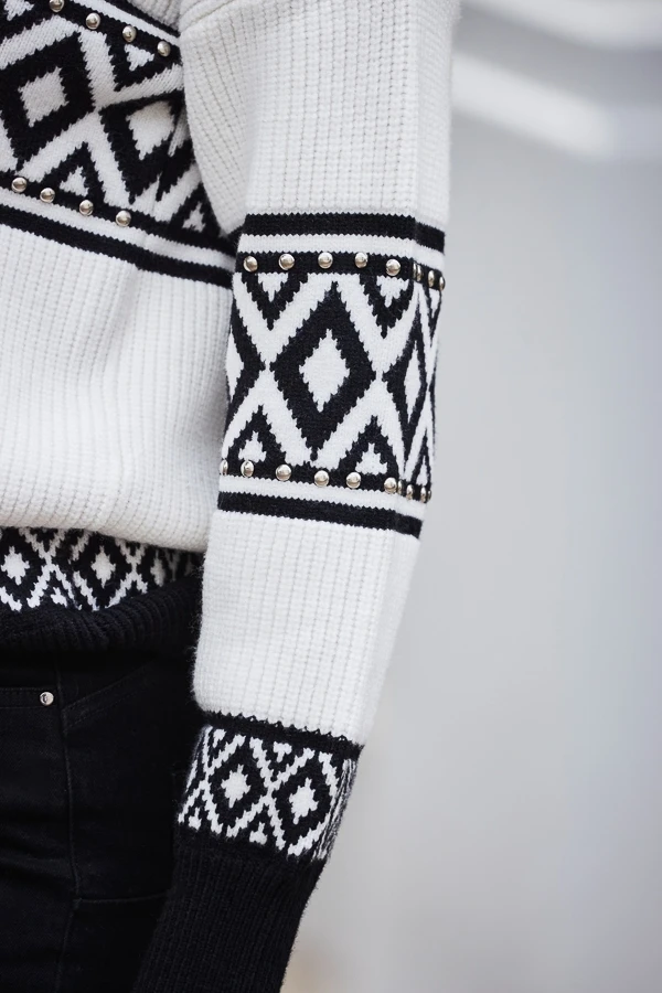 Ivory Patterned Quarter Zip Jumper 8 Ivory Patterned Quarter Zip Jumper - Image 6