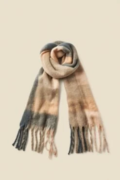 Blue Check Scarf With Tassels -Sosandar Fashion Store web 2407 box a24ac024be0027 1