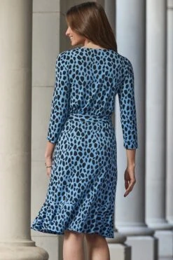 Black & Blue Fleck Print Fit & Flare Dress -Sosandar Fashion Store web 2501 48 dydrj012blmm01 48 123 rt