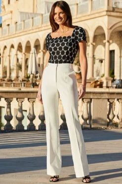 Ivory Kick Flare Trouser -Sosandar Fashion Store web 2502 54 setow022bk0001 s25bw025we0001 54 104 1