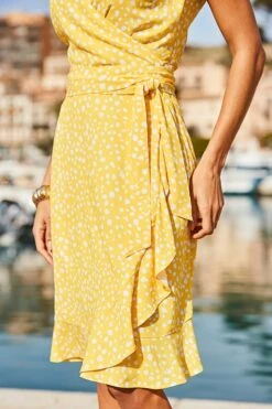 Sunshine Yellow & White Fleck Print Wrap Dress -Sosandar Fashion Store web 2503 06 dydrw031ye0001 06 162