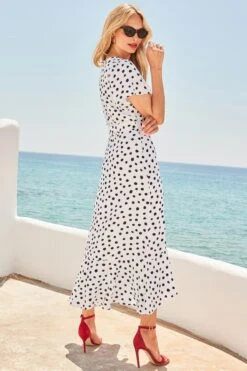 White & Black Spot Print Belted Wrap Dress 11 White & Black Spot Print Belted Wrap Dress -Sosandar Fashion Store web 2504 07 sedrw019bkwe01 0170