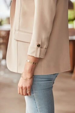 Pastel Beige Roll Sleeve Blazer -Sosandar Fashion Store web 2504 80 s25ow047nl0003 s24bd040dm001w 80 0221