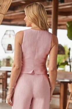 Pale Pink Linen Blend Waistcoat 11 Pale Pink Linen Blend Waistcoat -Sosandar Fashion Store web 2504 84 s24ow077pk0003 s24bw043pk0003 84 0174 rt2 1