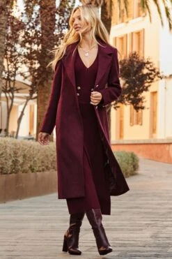 Burgundy Button Detail Knitted Midaxi Dress -Sosandar Fashion Store web 2507 19 a25dk464rd0004 a23ow053rd0011 19 264 rt