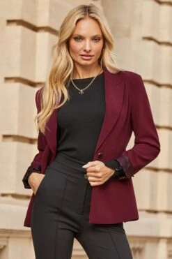 Burgundy Leopard Print Lining Blazer 20 Burgundy Leopard Print Lining Blazer -Sosandar Fashion Store web 2508 140 a25bj003bk0001 s25ow022rd0004 a25tk351bk0001 140 063 rt