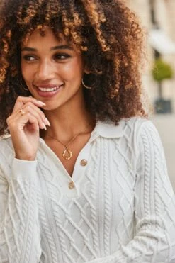 Cream Cable Knit Collared Jumper -Sosandar Fashion Store web 2508 251 a25tk274nl0001 s25bd016be0010 251 161