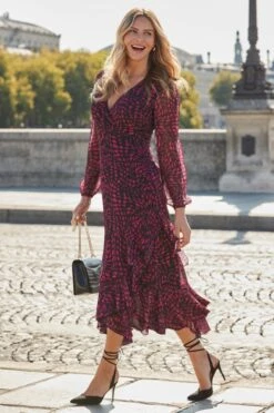 Pink & Black Élégance Print Faux Wrap Dress -Sosandar Fashion Store web 2508 46 sedrw124bkpk01 46 051 rt