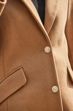 Camel Coat With Luxe Gold Buttons -Sosandar Fashion Store web 2508 63 a25ow038nl0008 a25tk462bk0001 a23bd028bk0001 63 217