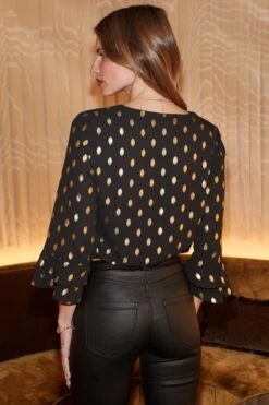 Black & Gold Metallic Spot Print Top -Sosandar Fashion Store web 2508 95 setow052bk0001 a24bd008bk0001 95 087