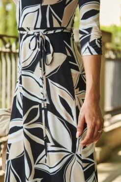 Black & White Floral Print Tie Waist Jersey Midi Dress -Sosandar Fashion Store web 29 s22dj182tafl01 132