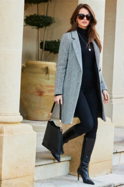 Black & White Herringbone Wool Mix Coat 12 Black & White Herringbone Wool Mix Coat -Sosandar Fashion Store web 30 s23ow009bkwe01 a21bd011bk0001 s23tj026bk0001 001