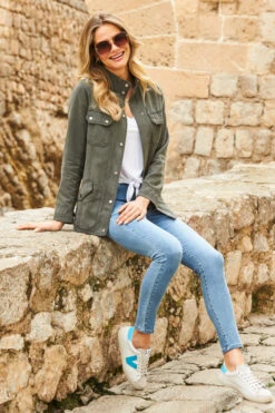 Victoria Turquoise V Detail Leather Trainers -Sosandar Fashion Store web 45 s22ow014gn0031 025 2 1