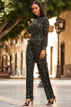 Khaki Green Animal Print Keyhole Detail Wide Leg Jumpsuit 10 Khaki Green Animal Print Keyhole Detail Wide Leg Jumpsuit -Sosandar Fashion Store web 91 s23jj004khan01 051