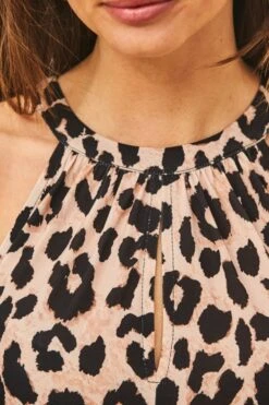 Leopard Print Halter Neck Jumpsuit With Pockets -Sosandar Fashion Store web 92 s22jj024bran01 179