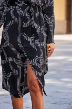 Black Geometric Print Belted Shirt Dress -Sosandar Fashion Store web 98 s21dw010gycv01 185