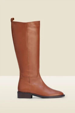 Luna Tan Leather Flat Knee High Boot -Sosandar Fashion Store web a21fw026bn a