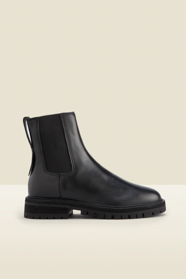Black Chunky Sole Leather Chelsea Boot 5 Black Chunky Sole Leather Chelsea Boot - Image 3