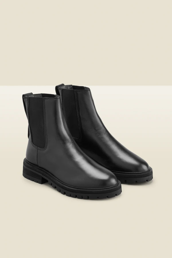 Black Chunky Sole Leather Chelsea Boot 6 Black Chunky Sole Leather Chelsea Boot - Image 4
