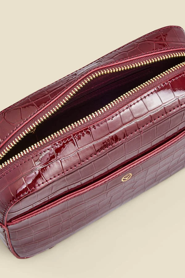 Wine Croc Faux Leather Chain Detail Cross Body Bag 7 Wine Croc Faux Leather Chain Detail Cross Body Bag - Image 5