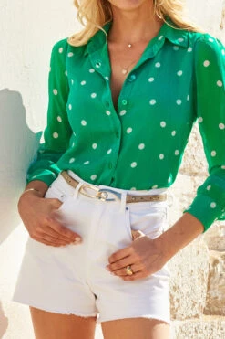 Taupe Patent Leather Slim Waist Belt With Gold Clasp