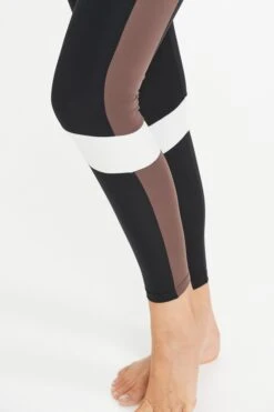 Black Panel Detail Activewear Leggings -Sosandar Fashion Store web ea221380 1001 comaya 370
