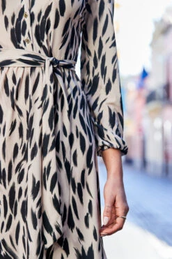 Animal Print Ruffle Hem Midi Shirt Jersey Dress 12 Animal Print Ruffle Hem Midi Shirt Jersey Dress -Sosandar Fashion Store web rt 04 s23dj089bran01 211