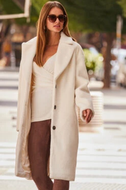 Ivory Relaxed Fit Longline Faux Fur Coat 19 Ivory Relaxed Fit Longline Faux Fur Coat -Sosandar Fashion Store web rt 82 a22ow062nl0006 168
