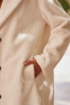 Ivory Relaxed Fit Longline Faux Fur Coat 17 Ivory Relaxed Fit Longline Faux Fur Coat -Sosandar Fashion Store web rt 82 a22ow062nl0006 485