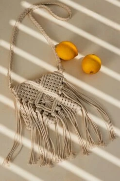 White Macrame Cross Body Bag With Removable Strap -Sosandar Fashion Store web s24ac063we0001 010