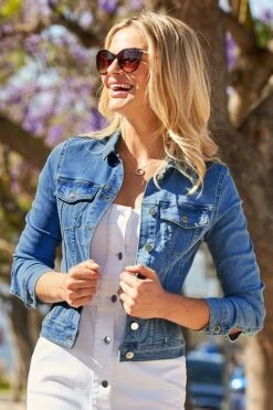 Mid Blue Denim Jacket -Sosandar Fashion Store web s6 s25od005be0010 144 rc